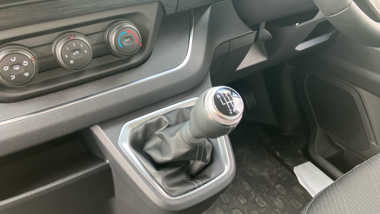 Renault Trafic Lwb Diesel LL30 Blue dCi 150 Extra [Safety] Van